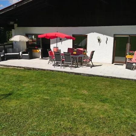 Ferienhaus Schwendle * Mittelberg